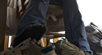 Ebony Grey Socks out of Beige and Green Sneakers