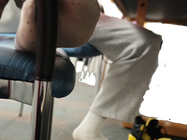 Ebony Dirty Nike Socks out of Thunder Jordan Retro 4s