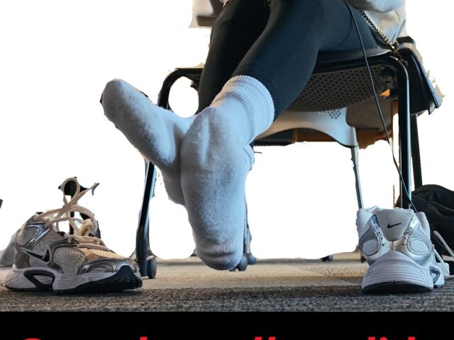 Ebony White Socks out of Nike N5s